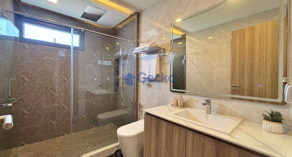 For sale 5 bedrooms house in Jomtien, Pattaya