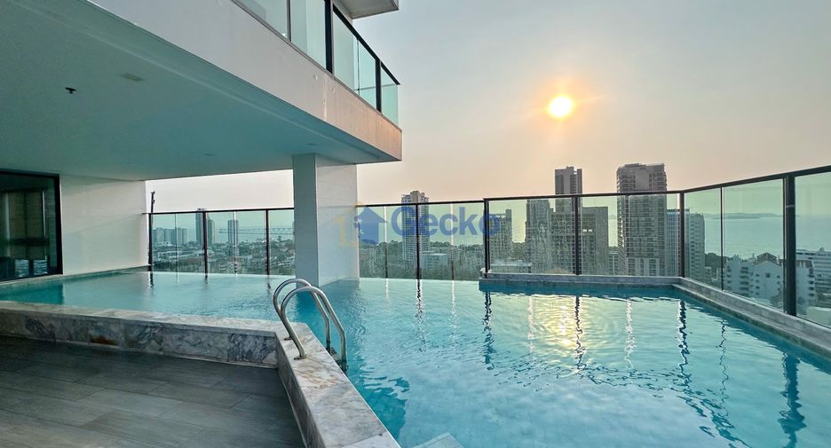 For sale 2 bedrooms condo in Pratumnak, Pattaya