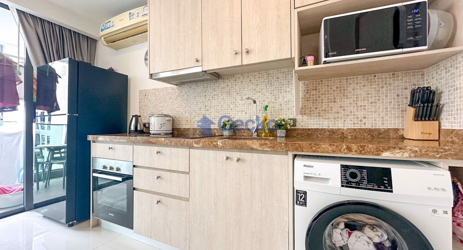 For sale 2 bedrooms condo in Pratumnak, Pattaya