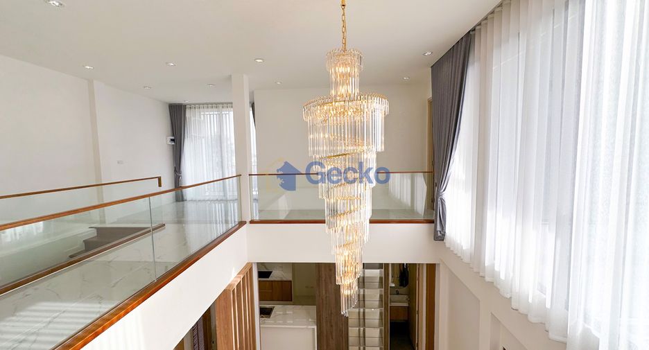 Casa en venta de 4 habitaciones en East Pattaya, Pattaya