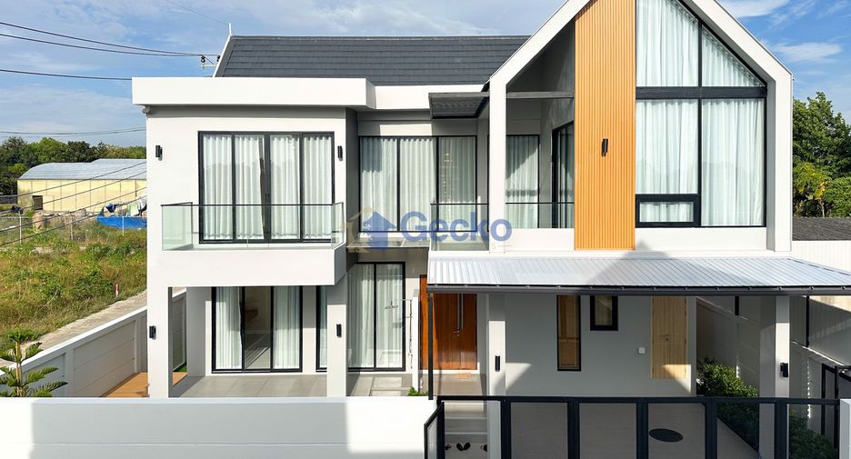 Casa en venta de 4 habitaciones en East Pattaya, Pattaya