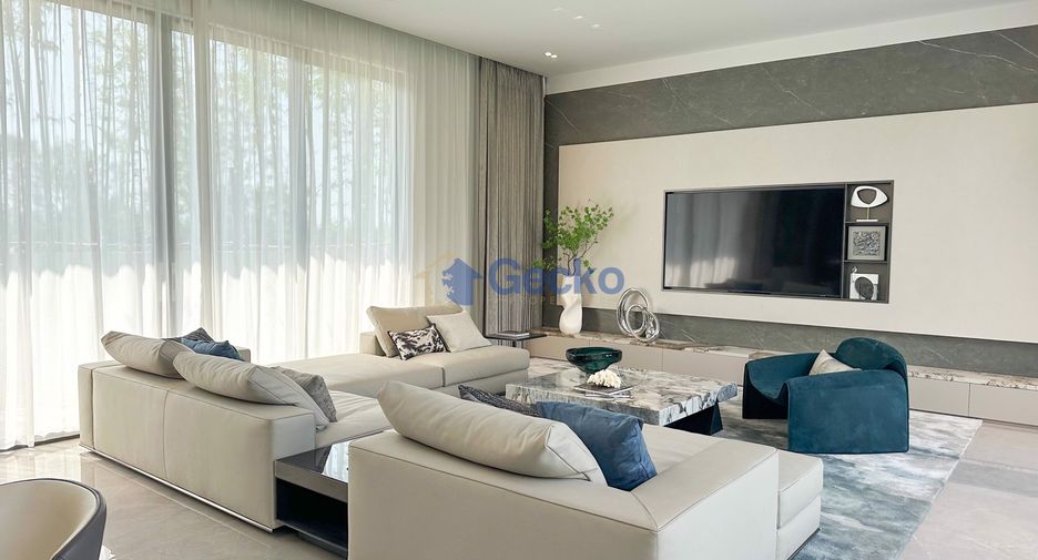 For sale 4 bedrooms house in Huay Yai, Pattaya