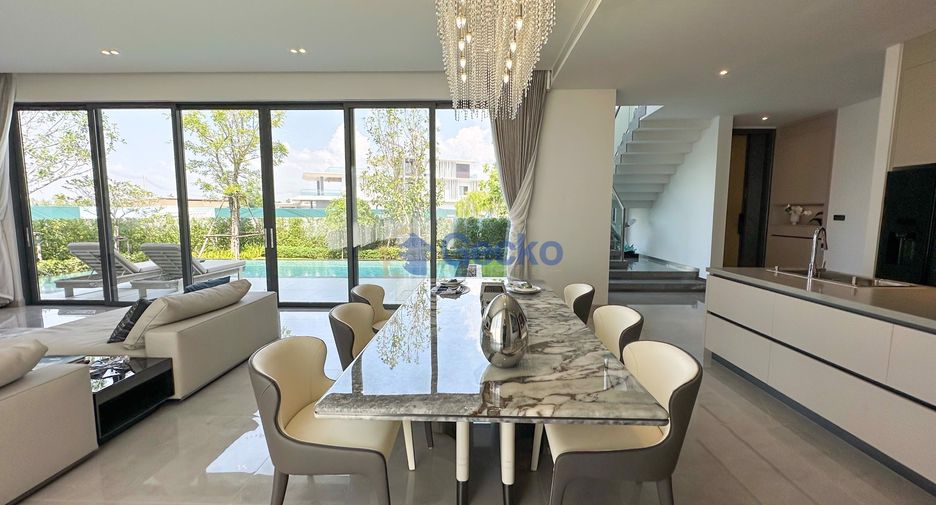 For sale 4 bedrooms house in Huay Yai, Pattaya