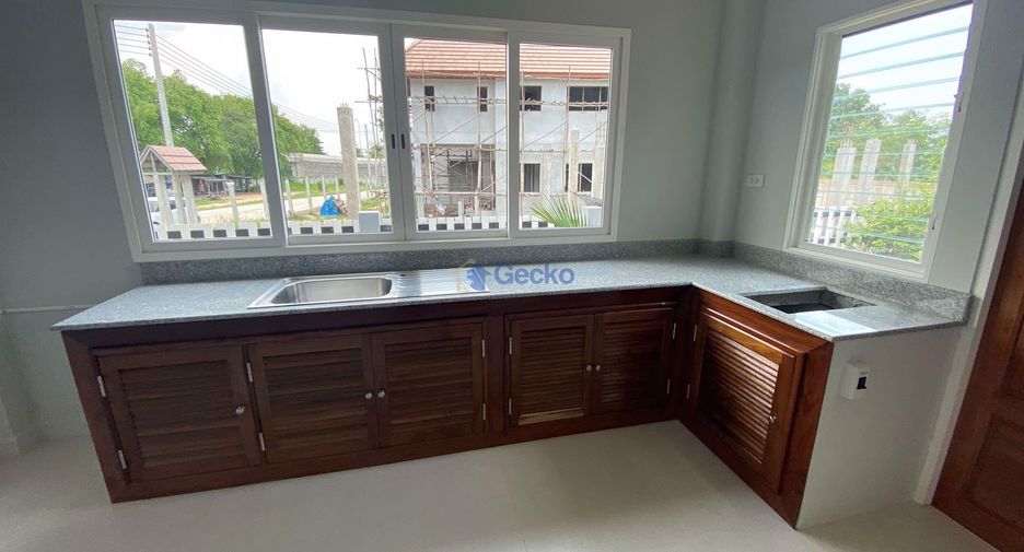 For rent 3 bedrooms house in East Pattaya, Pattaya