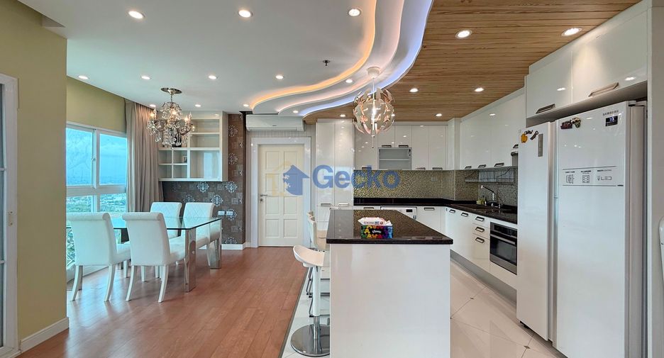 For sale 2 bedrooms condo in Jomtien, Pattaya