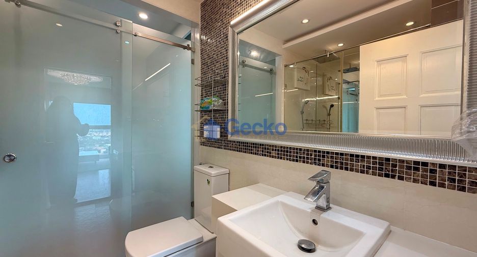 For sale 2 bedrooms condo in Jomtien, Pattaya