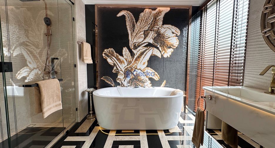For sale 3 bedrooms condo in Jomtien, Pattaya