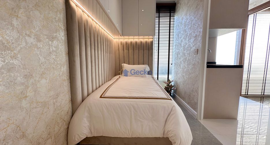 For sale 3 bedrooms condo in Jomtien, Pattaya