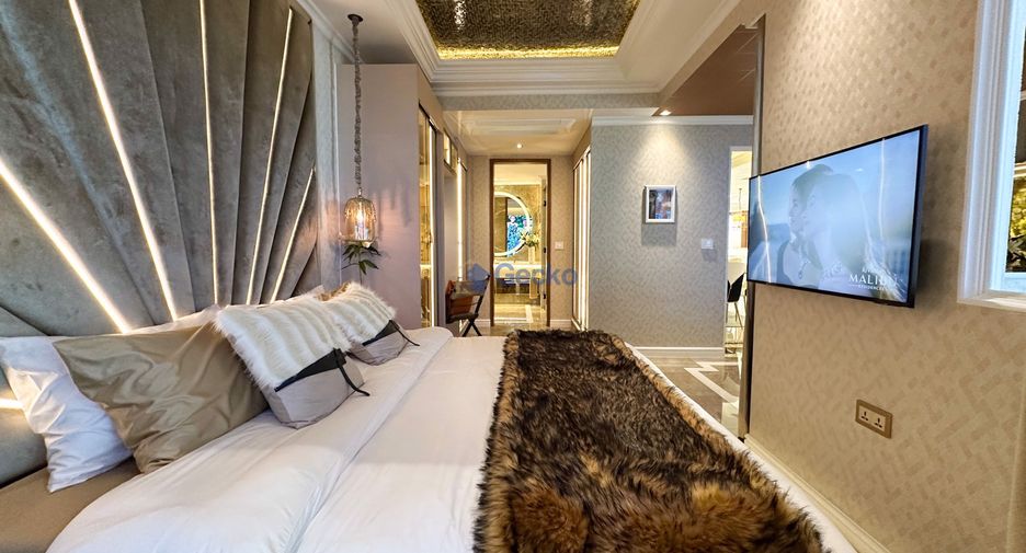 For sale 3 bedrooms condo in Jomtien, Pattaya