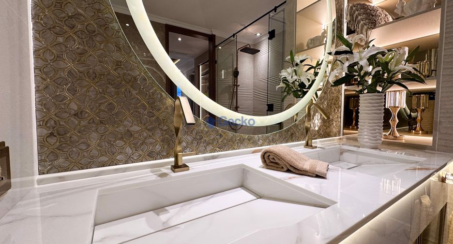 For sale 3 bedrooms condo in Jomtien, Pattaya