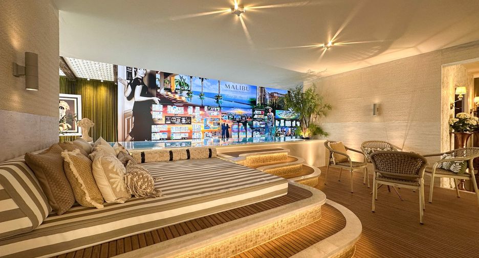 For sale 3 bedrooms condo in Jomtien, Pattaya