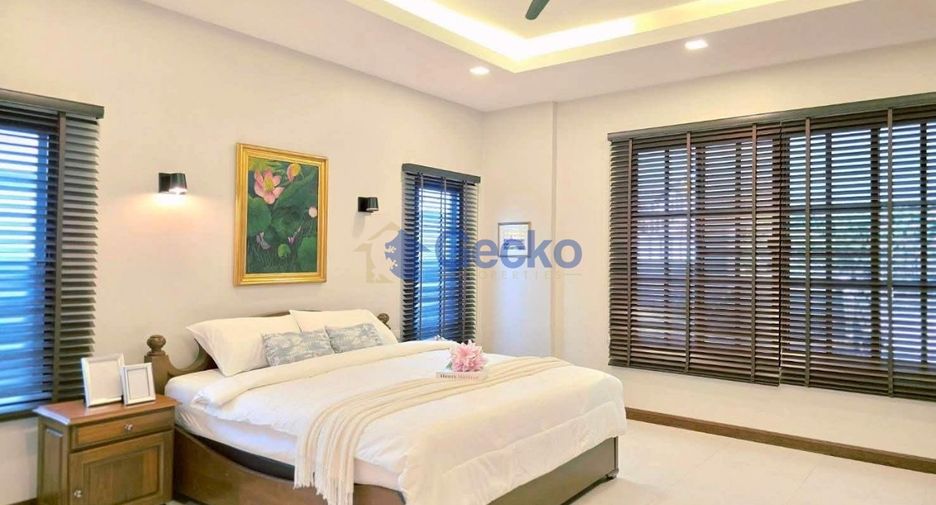 For sale 4 bedrooms house in Bang Lamung, Chonburi