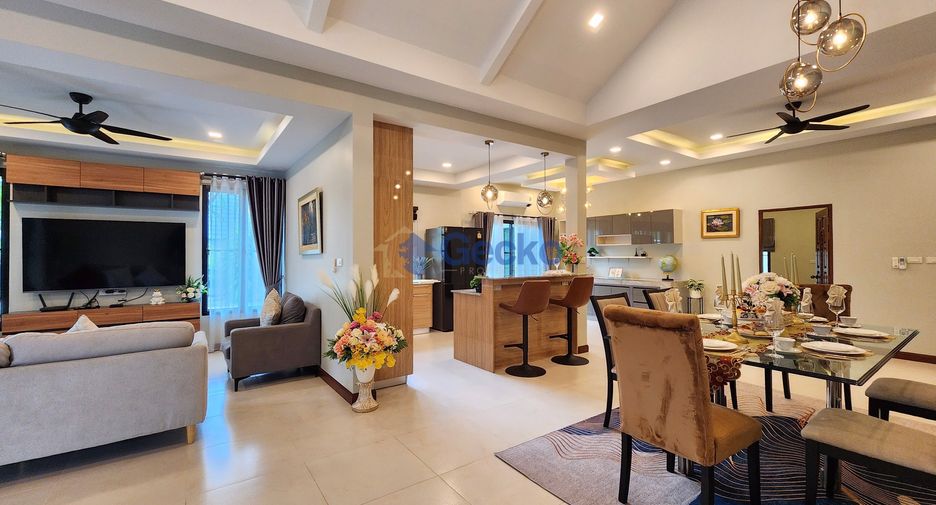 For sale 4 bedrooms house in Bang Lamung, Chonburi