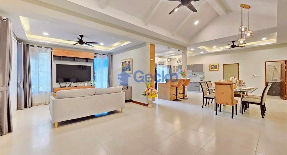 For sale 4 bedrooms house in Bang Lamung, Chonburi