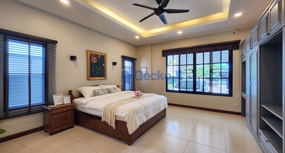 For sale 4 bedrooms house in Bang Lamung, Chonburi