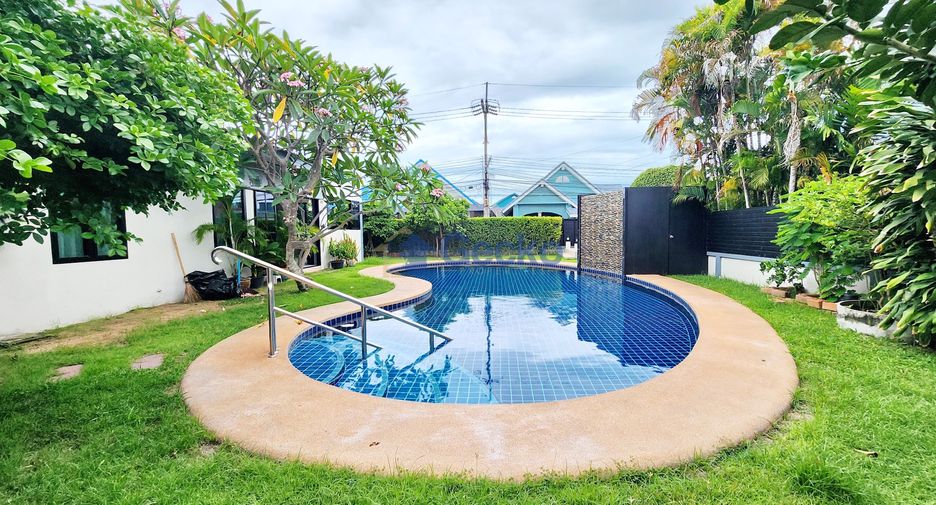For sale 4 bedrooms house in Bang Lamung, Chonburi