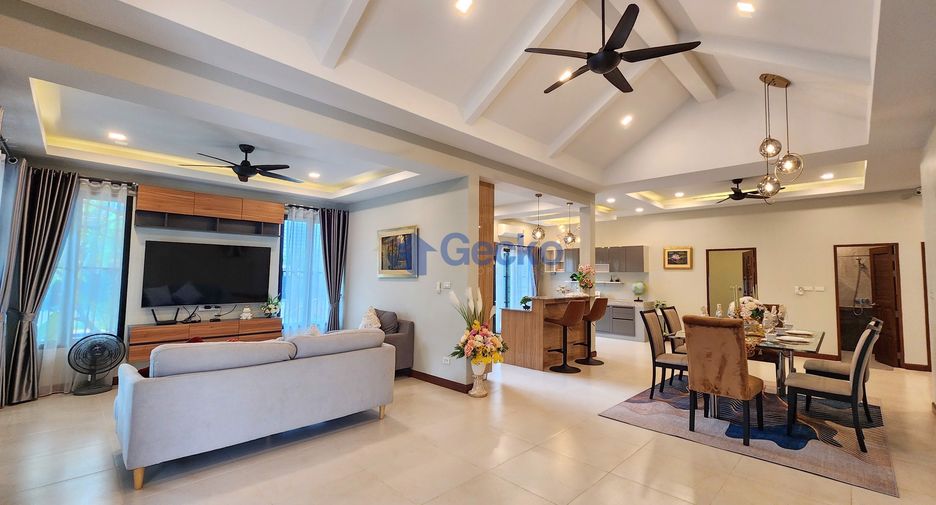 For sale 4 bedrooms house in Bang Lamung, Chonburi