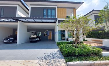 For sale 4 bedrooms house in East Pattaya, Pattaya