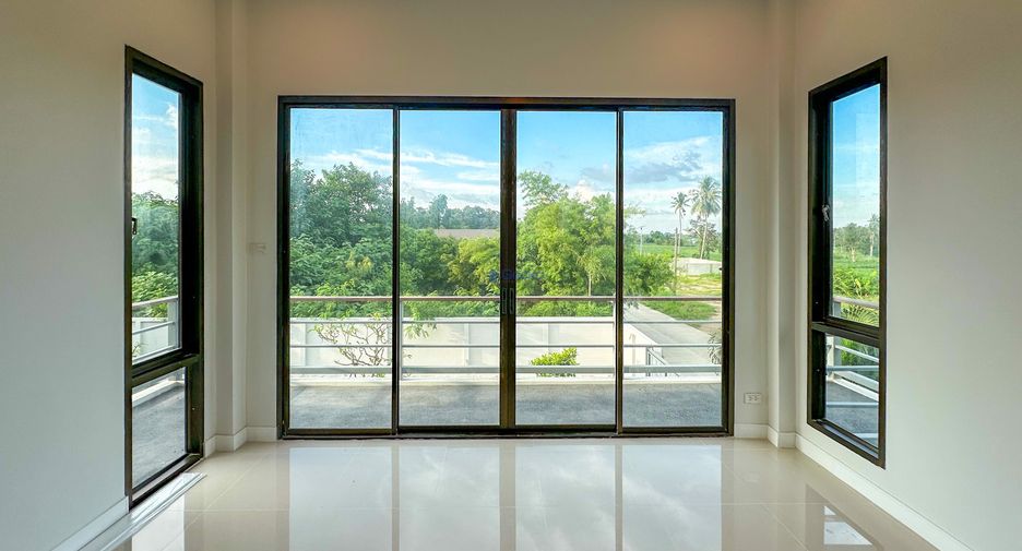 Haus zum Kauf mit 4 Zimmer in Sattahip, Chonburi
