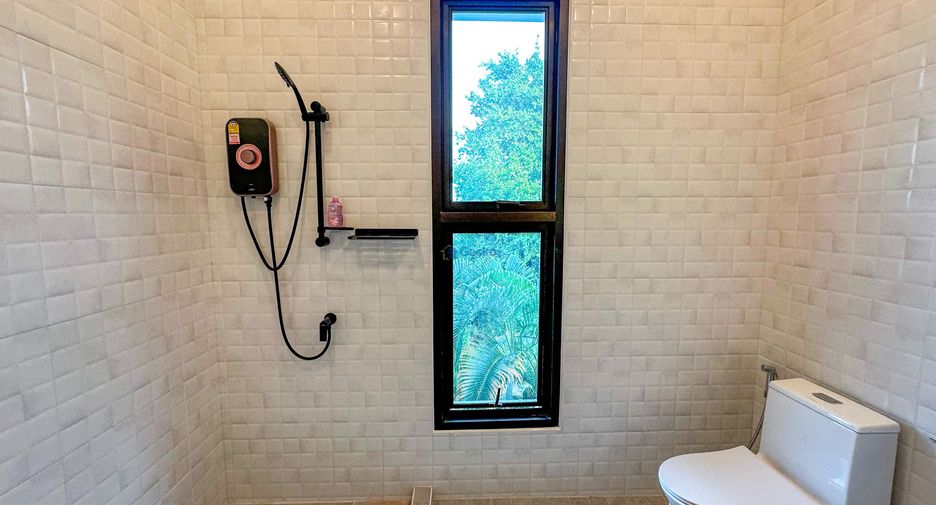 Haus zum Kauf mit 4 Zimmer in Sattahip, Chonburi