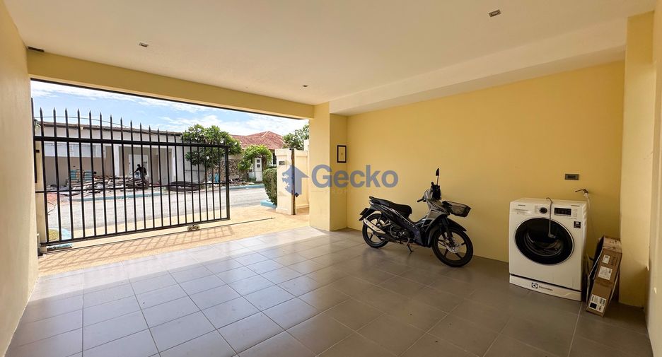 For sale 4 bedrooms house in Bang Lamung, Chonburi