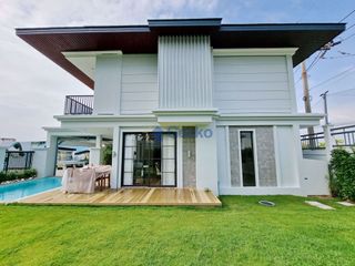 For sale 4 ベッドルーム house in Bang Lamung, Chonburi