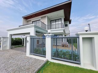 For sale 4 ベッドルーム house in Bang Lamung, Chonburi