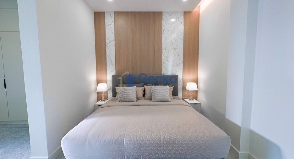 For sale 5 bedrooms house in East Pattaya, Pattaya
