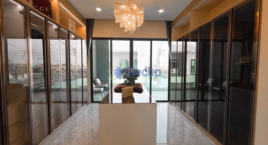 For sale 5 bedrooms house in East Pattaya, Pattaya