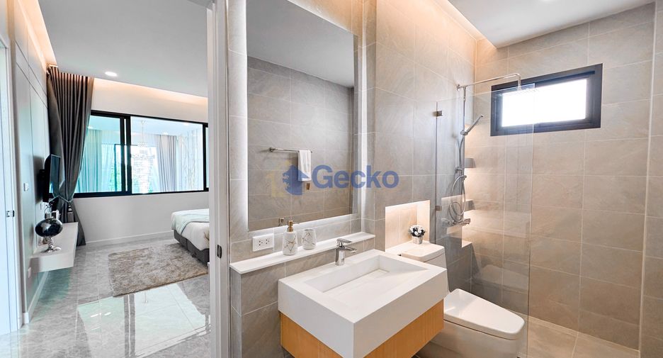 For sale 5 bedrooms house in East Pattaya, Pattaya