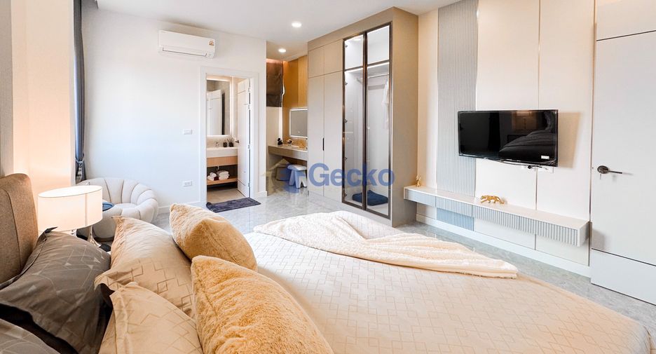 For sale 5 bedrooms house in East Pattaya, Pattaya