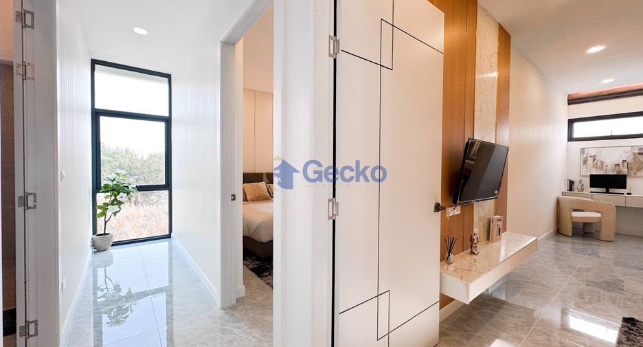 For sale 5 bedrooms house in East Pattaya, Pattaya