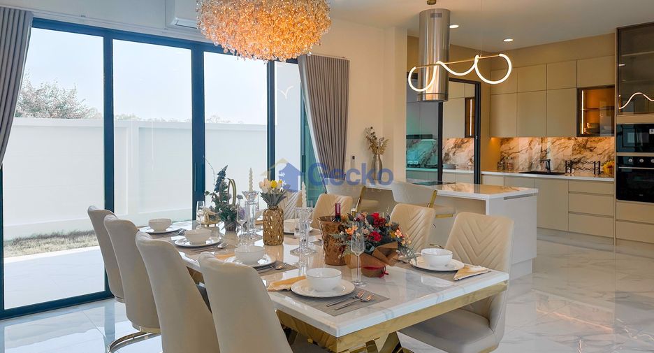 For sale 5 bedrooms house in East Pattaya, Pattaya