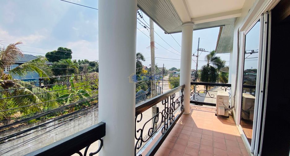 À vendre 5 chambres maison à East Pattaya, Pattaya