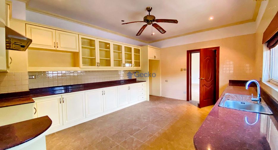 À vendre 5 chambres maison à East Pattaya, Pattaya