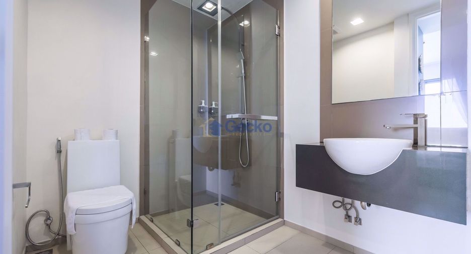 À vendre 2 chambres condo à Pratumnak, Pattaya