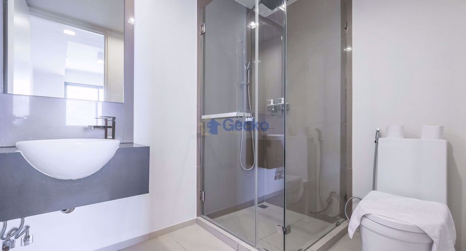 À vendre 2 chambres condo à Pratumnak, Pattaya