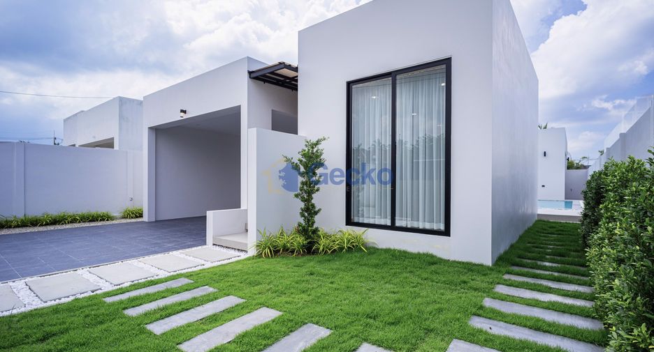 For sale 3 bedrooms house in East Pattaya, Pattaya