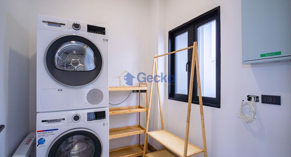 For sale 3 bedrooms house in East Pattaya, Pattaya