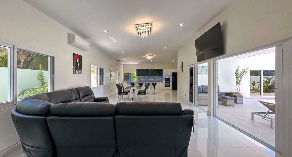 For rent そして for sale 3 ベッドルーム house in Bang Lamung, Chonburi