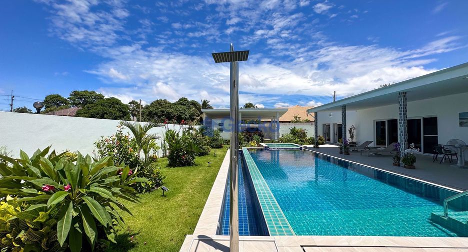For rent そして for sale 3 ベッドルーム house in Bang Lamung, Chonburi