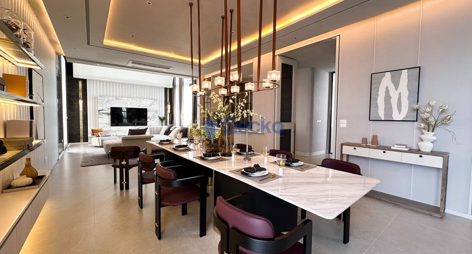 For sale 4 bedrooms house in Bang Lamung, Chonburi