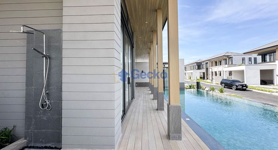 For sale 4 bedrooms house in Bang Lamung, Chonburi