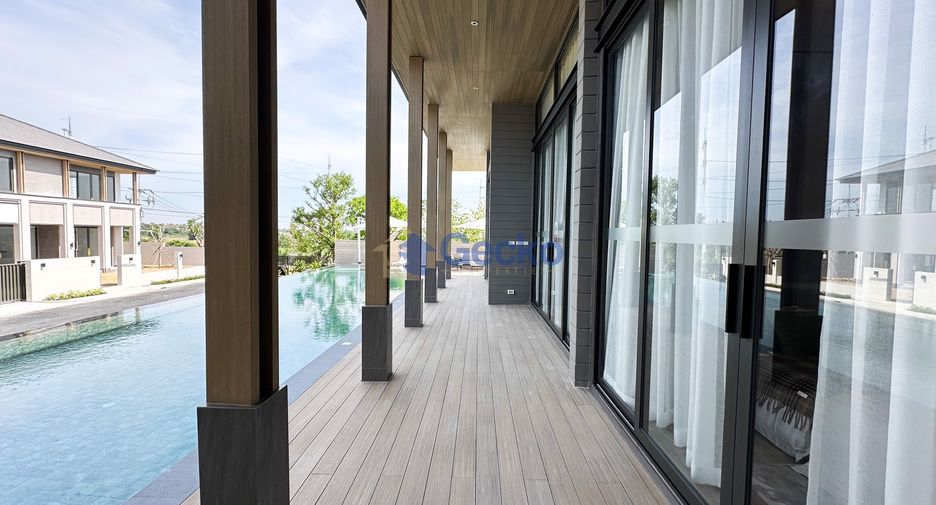 For sale 4 bedrooms house in Bang Lamung, Chonburi