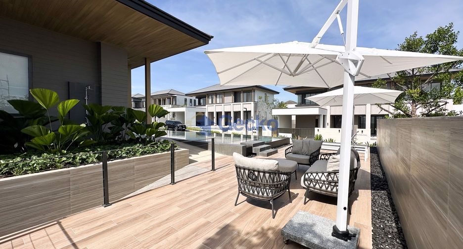 For sale 4 bedrooms house in Bang Lamung, Chonburi