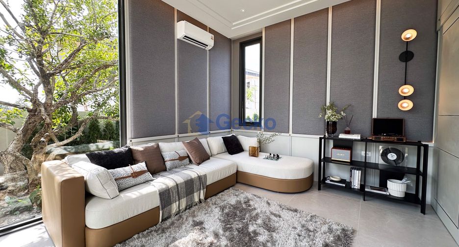 For sale 4 bedrooms house in Bang Lamung, Chonburi