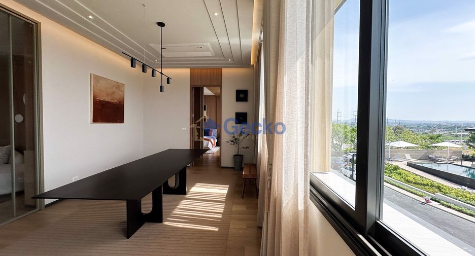 For sale 4 bedrooms house in East Pattaya, Pattaya