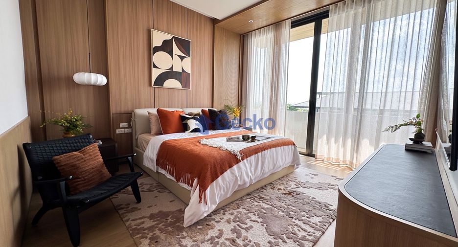 For sale 4 bedrooms house in East Pattaya, Pattaya