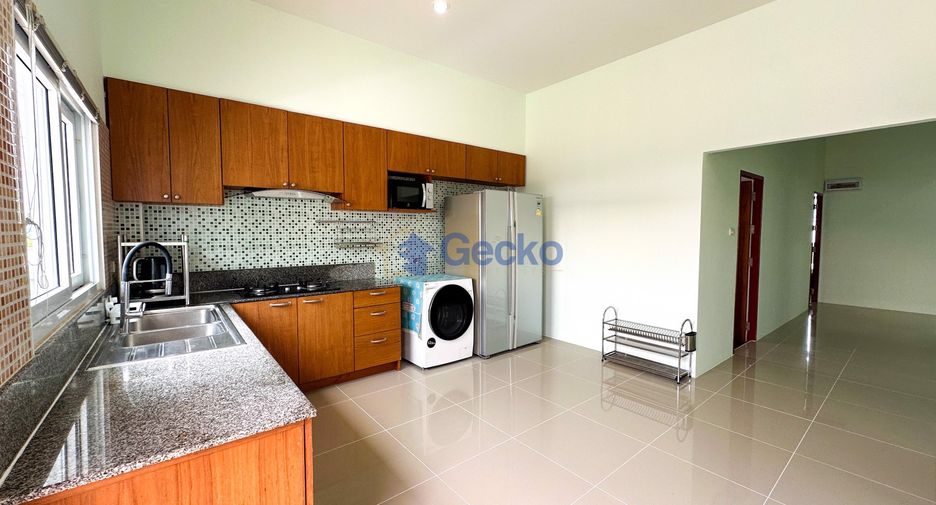 For sale 3 bedrooms house in Bang Lamung, Chonburi