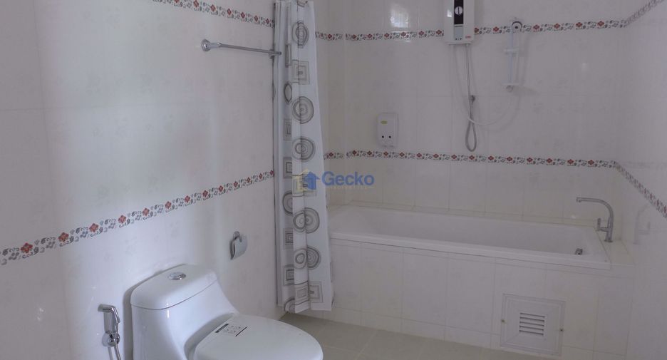 For rent and for sale 4 bedrooms house in East Pattaya, Pattaya